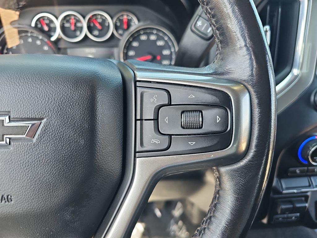 Used 2021 Chevrolet Silverado 1500 RST AWD/4WD image 17