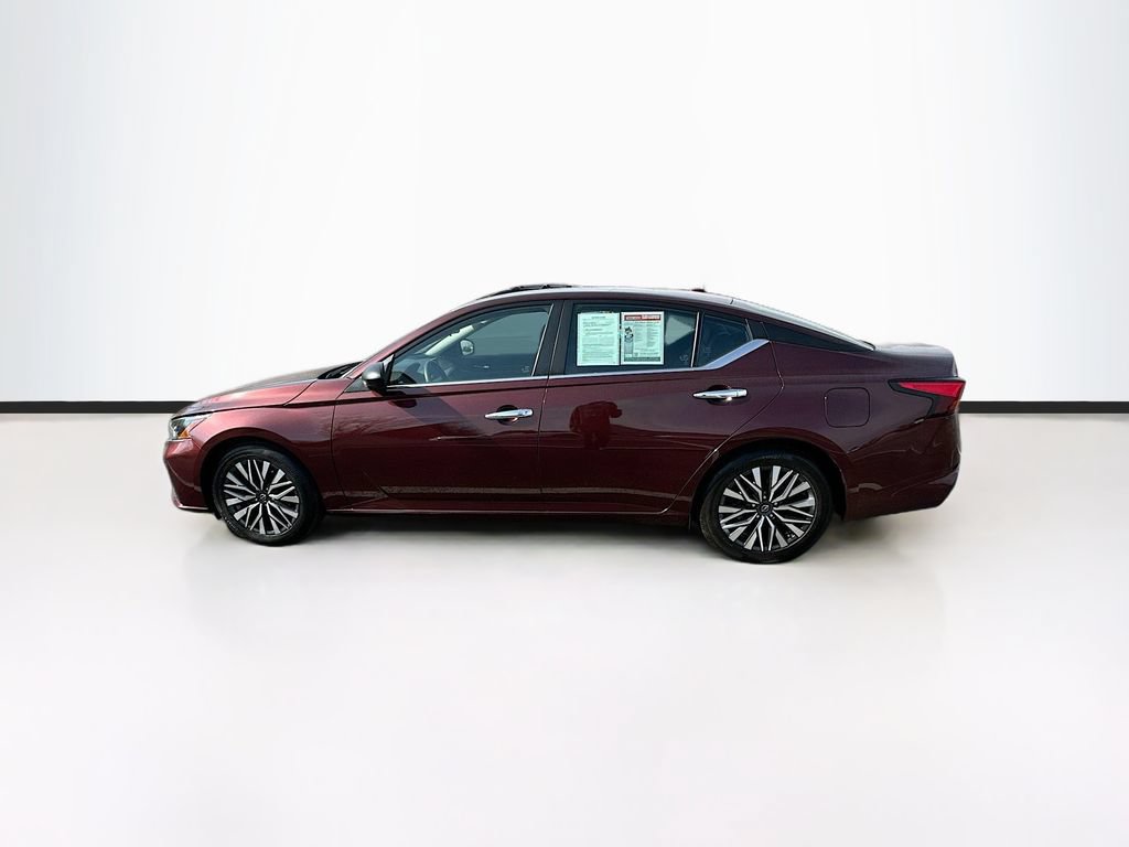 Certified 2024 Nissan Altima 2.5 SV FWD image 7