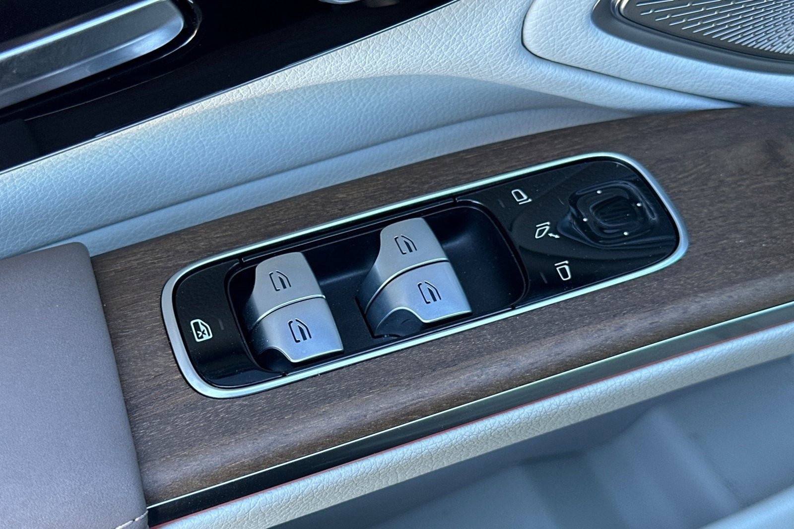 Certified 2023 Mercedes-Benz EQS 450+ 4MATIC Sedan image 12