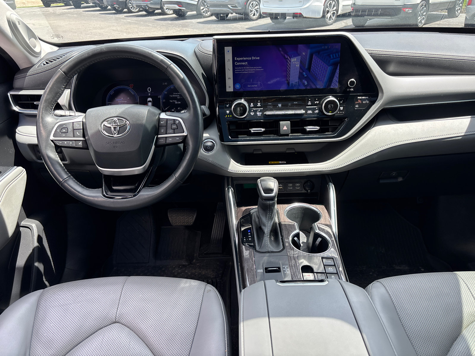 Used 2023 Toyota Highlander Platinum AWD/4WD image 28