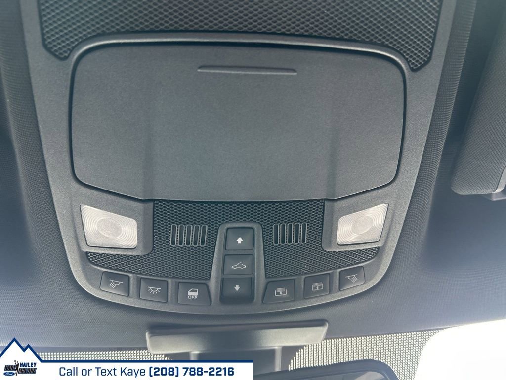 Used 2015 Ford F150 Platinum w/ Technology Package image 37