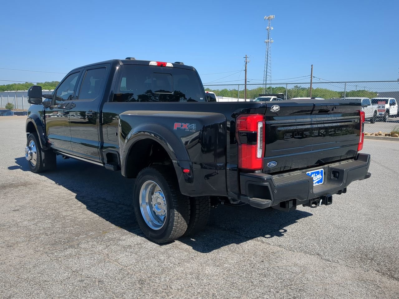 New 2026 Ford F450 Platinum w/ FX4 Off-Road Package AWD/4WD image 5