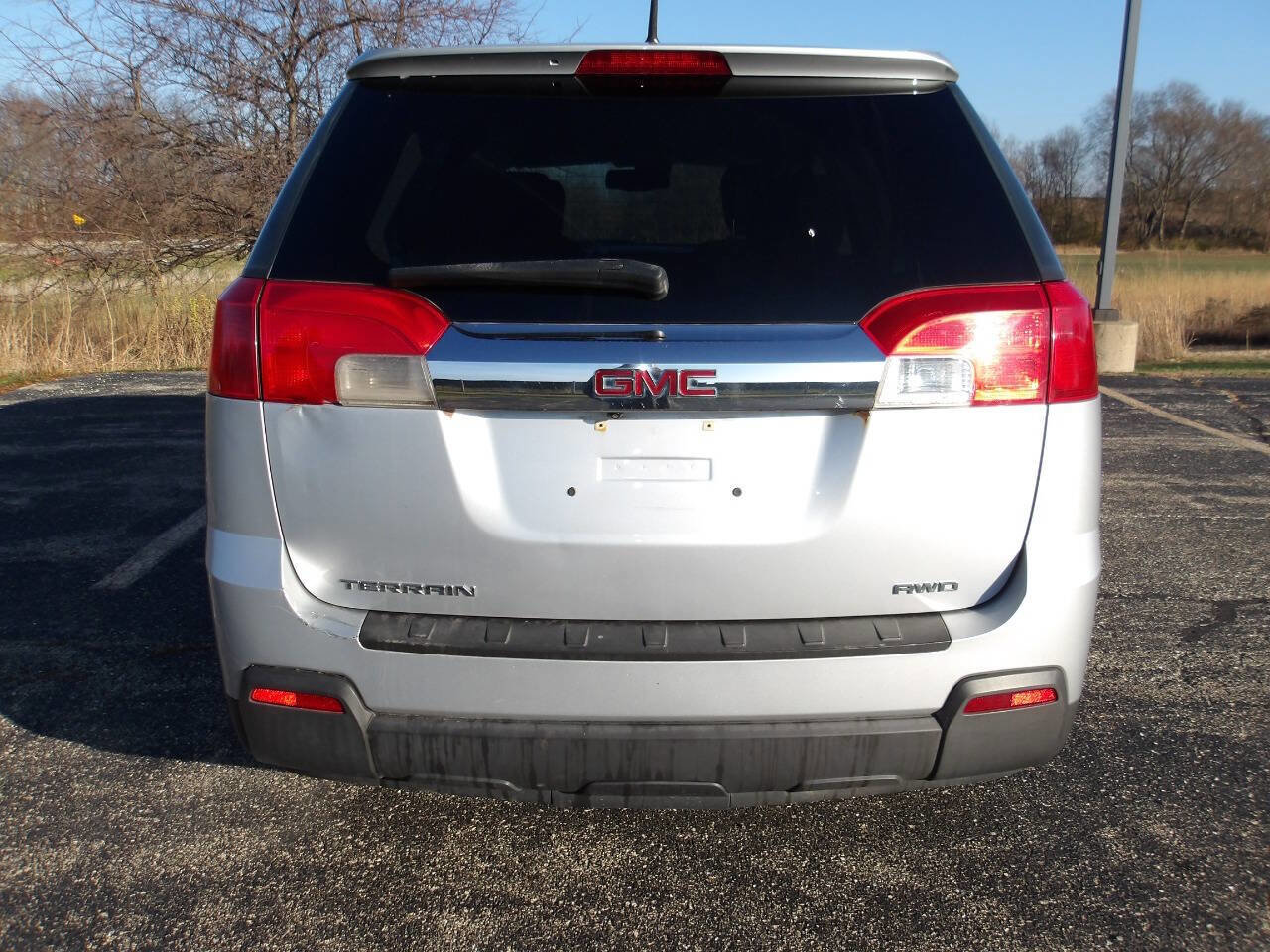 Used 2011 GMC Terrain SLE image 4