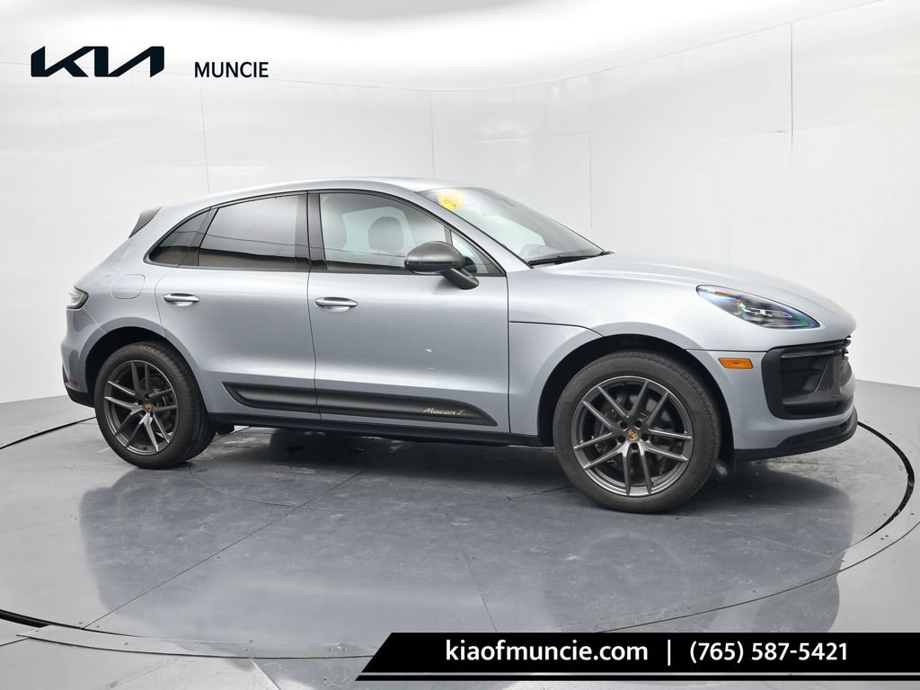 Used 2024 Porsche Macan Turbo AWD/4WD image 1