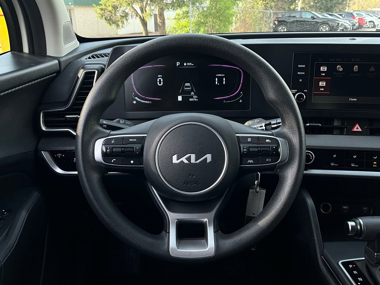Used 2025 Kia Sportage LX image 31