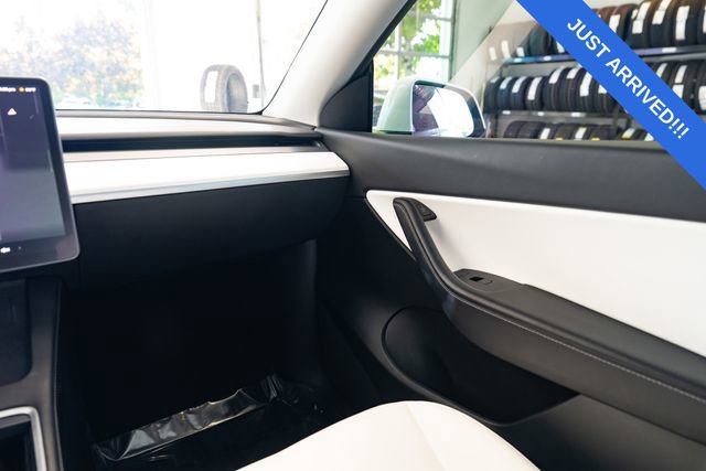 Used 2022 Tesla Model Y Performance AWD/4WD image 10