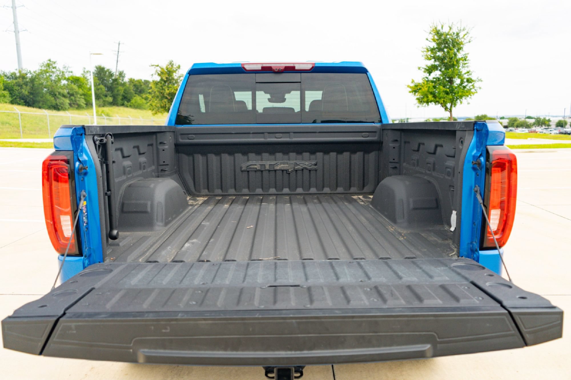 Used 2024 GMC Sierra 1500 AT4X AWD/4WD image 25