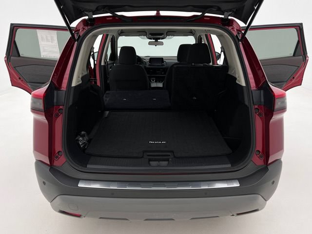 Used 2022 Nissan Rogue SV AWD/4WD image 23