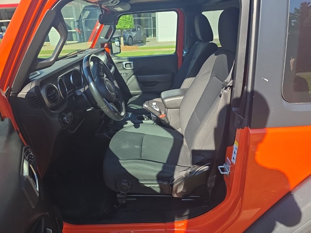 Used 2019 Jeep Wrangler Sport AWD/4WD image 23