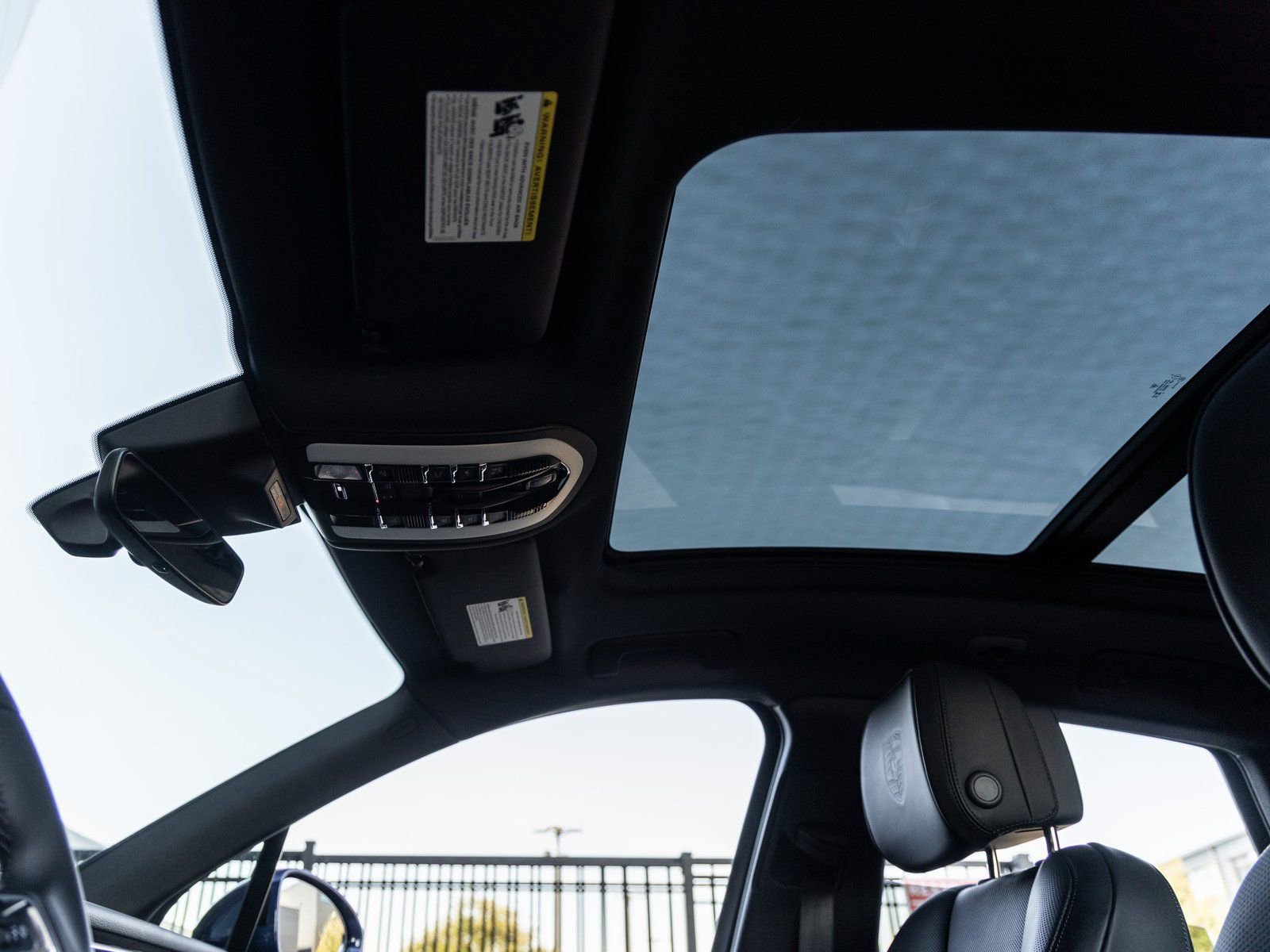 Certified 2026 Porsche Macan image 25