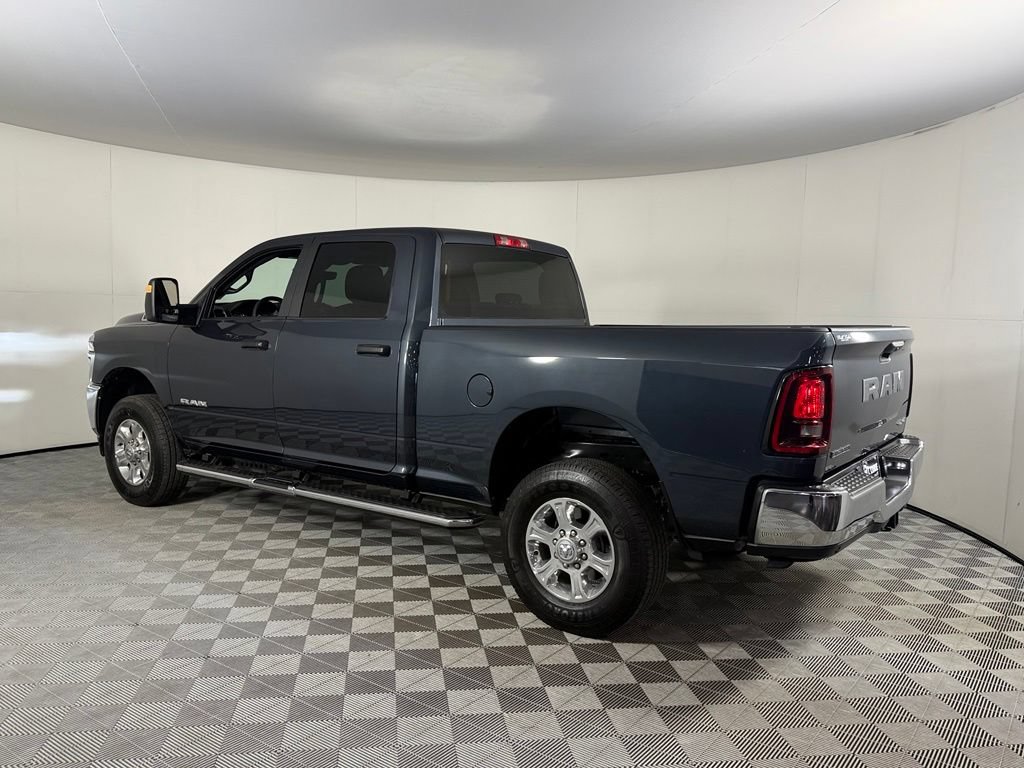 Used 2026 RAM 2500 Big Horn AWD/4WD image 10