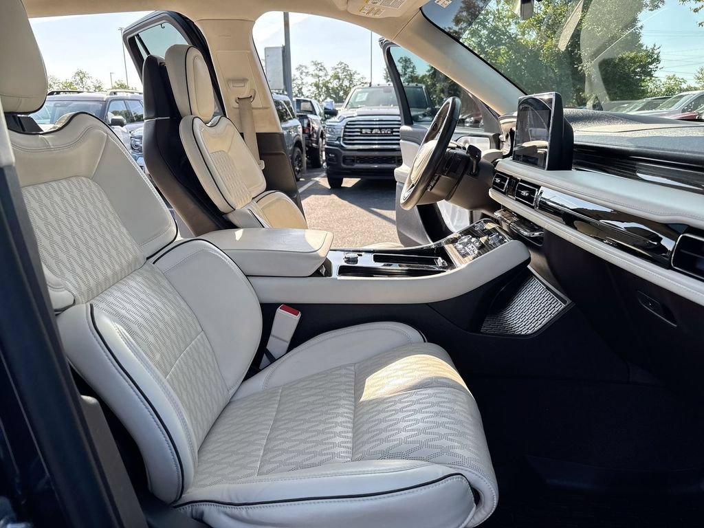 Used 2020 Lincoln Aviator Black Label w/ Dynamic Handling Package AWD/4WD image 23