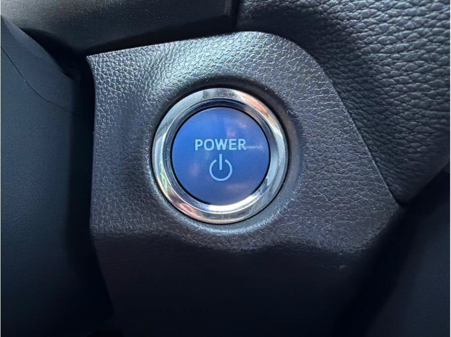 Used 2019 Toyota RAV4 XLE w/ Convenience Package AWD/4WD image 19