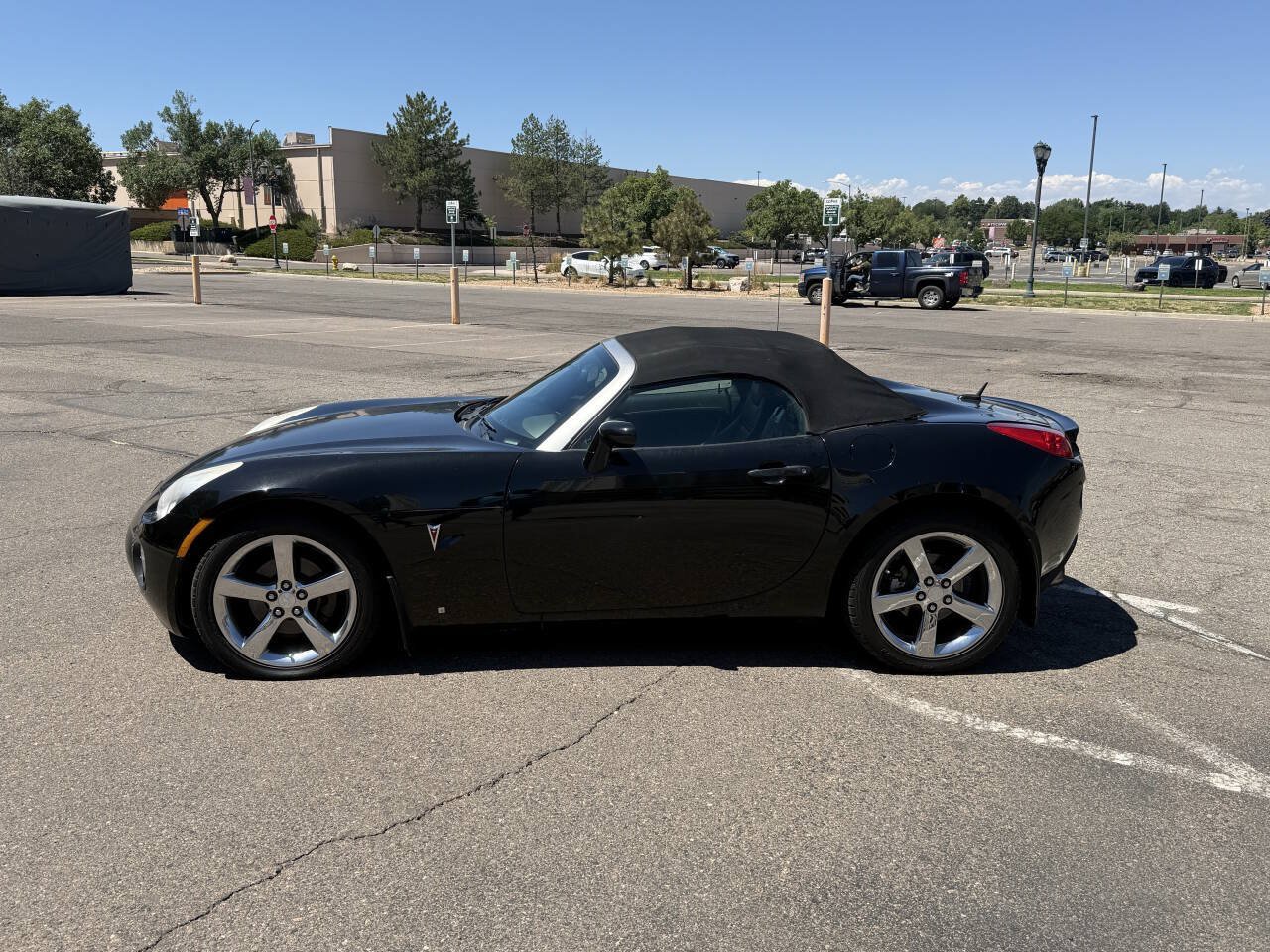Used 2007 Pontiac Solstice GXP w/ Premium Package RWD image 18