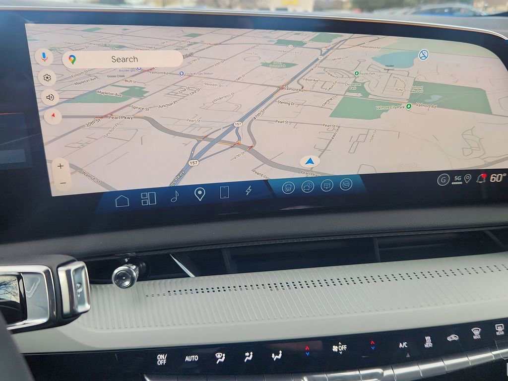 New 2026 Cadillac Optiq Luxury 2 image 13