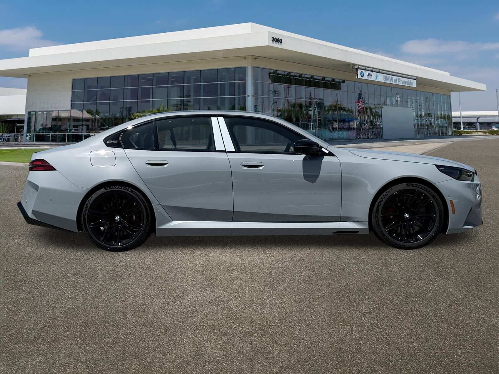 New 2026 BMW M5 w/ Executive Package image 12