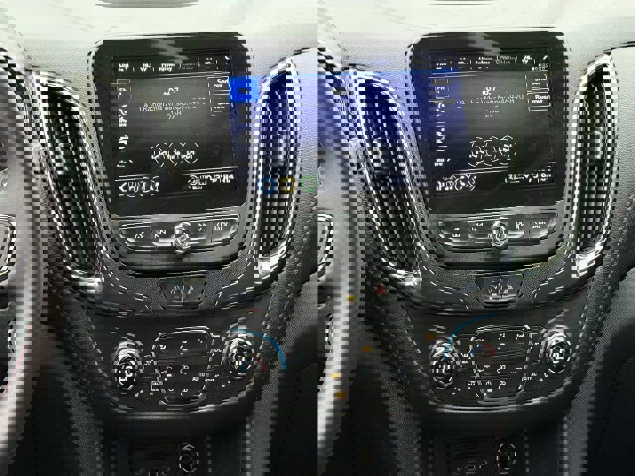 Used 2023 Chevrolet Equinox RS w/ RS Leather Package image 16