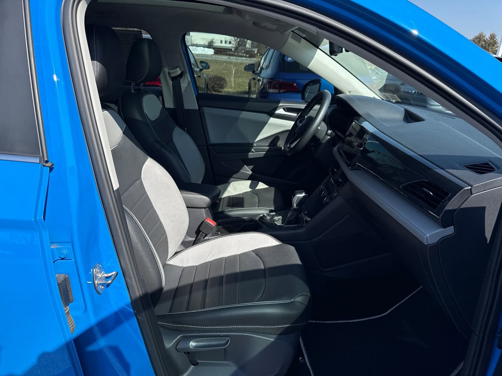 Certified 2023 Volkswagen Taos SEL image 41