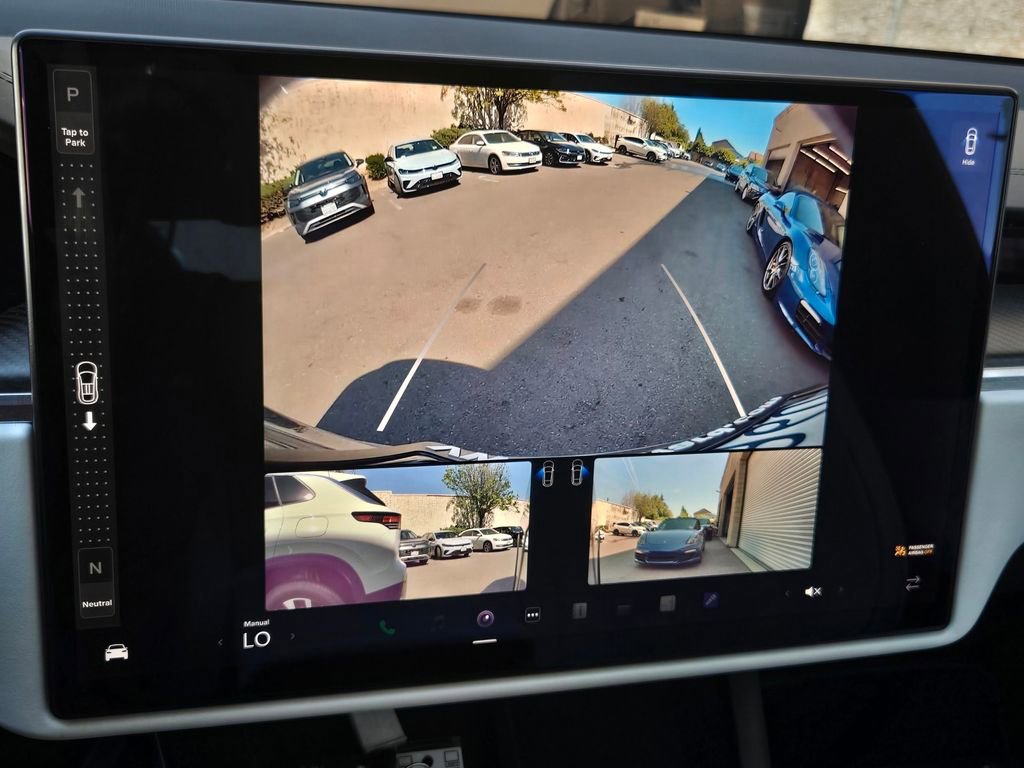 Used 2022 Tesla Model X Plaid image 23