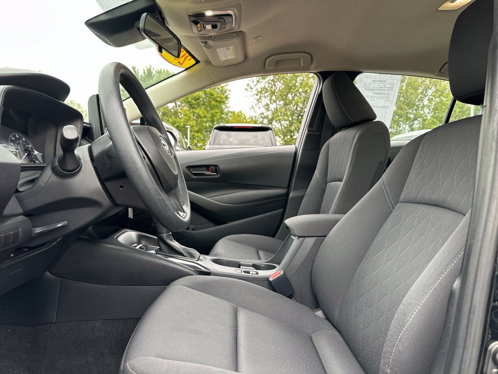 Used 2024 Toyota Corolla LE FWD image 34