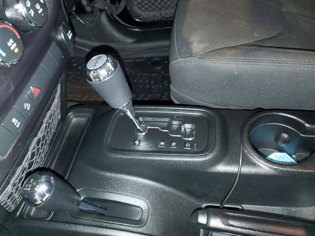 Used 2018 Jeep Wrangler Unlimited Sport S image 25