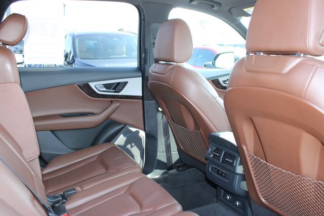 Used 2019 Audi Q7 2.0T Premium w/ Convenience Package AWD/4WD image 7