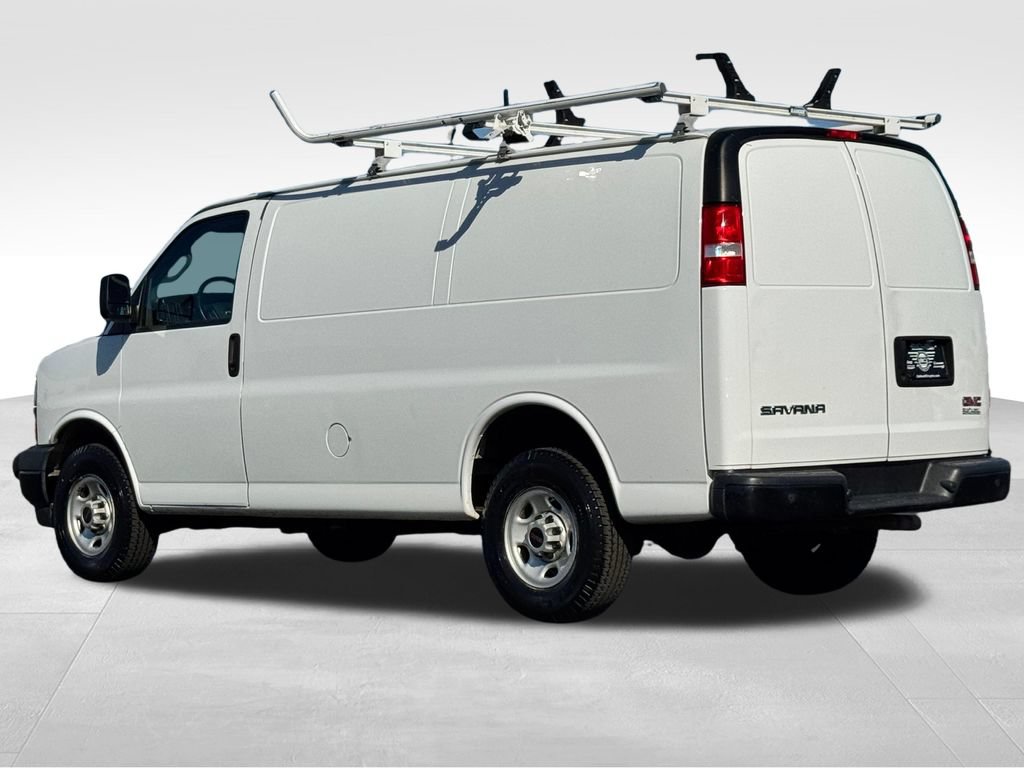 Used 2023 GMC Savana 2500 w/ Driver Convenience Package RWD image 5