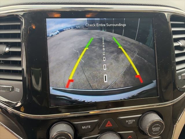 Used 2021 Jeep Grand Cherokee Limited image 16