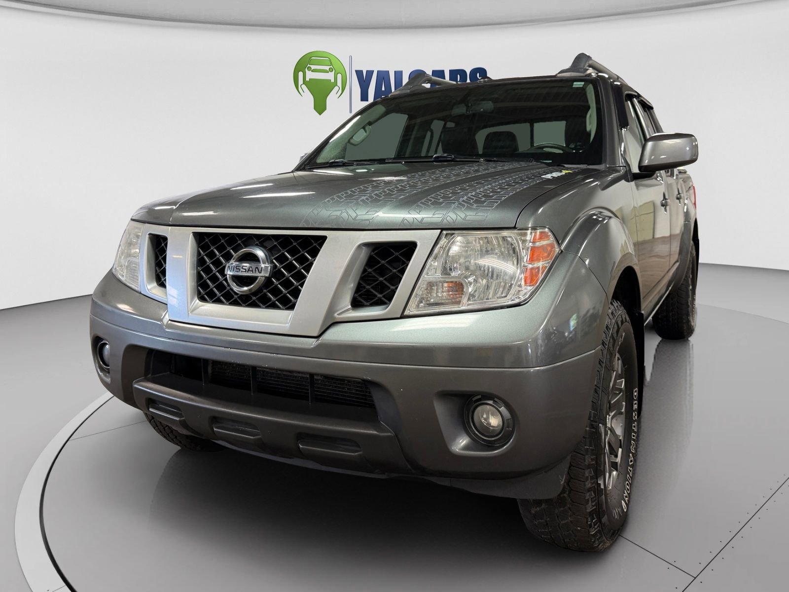 Used 2016 Nissan Frontier PRO-4X w/ Pro-4x Luxury Package AWD/4WD image 9