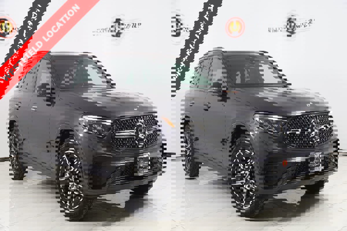 Used 2025 Mercedes-Benz GLC 300 4MATIC SUV image 1