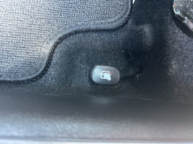 Used 2025 Kia Soul LX w/ LX Technology Package FWD image 34