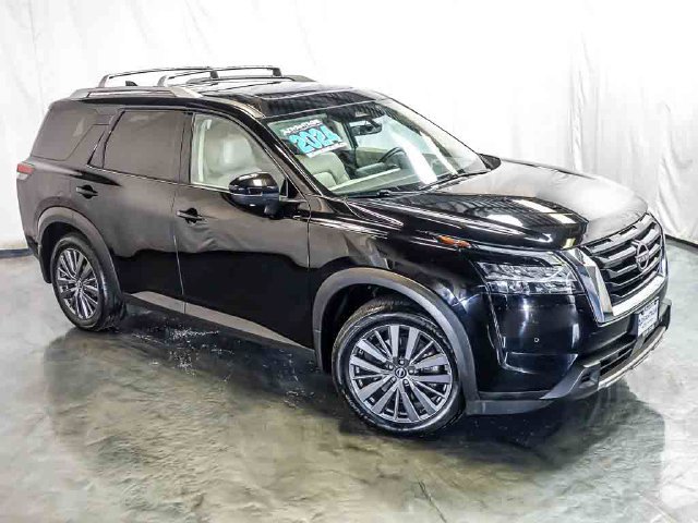 Used 2024 Nissan Pathfinder SL w/ SL Premium Package AWD/4WD image 6