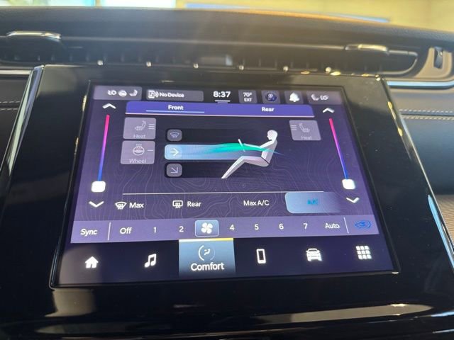 New 2025 Jeep Grand Cherokee L Altitude image 38