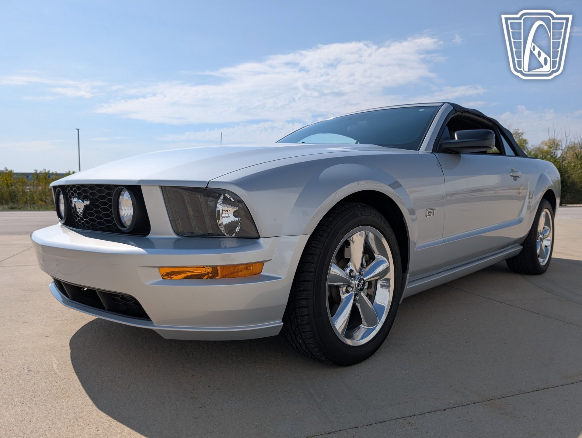Used 2005 Ford Mustang GT RWD image 3