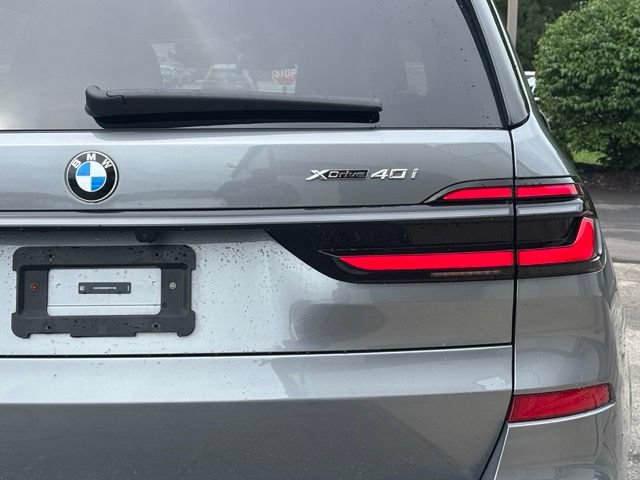 Used 2024 BMW X7 xDrive40i w/ M Sport Package AWD/4WD image 7