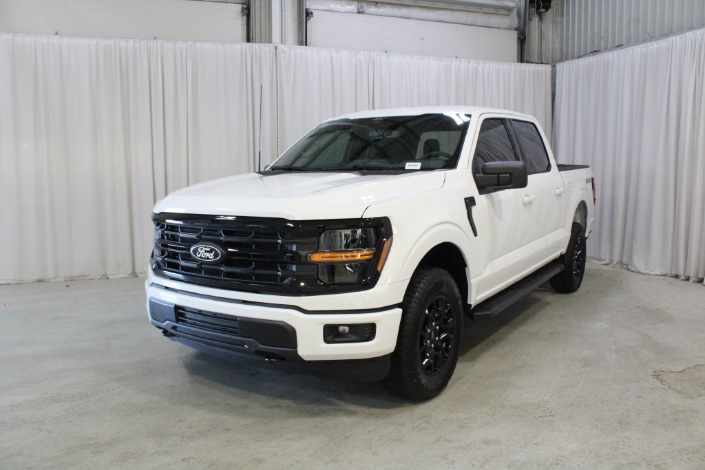 New 2026 Ford F150 XLT w/ XLT Black Appearance Package AWD/4WD image 34