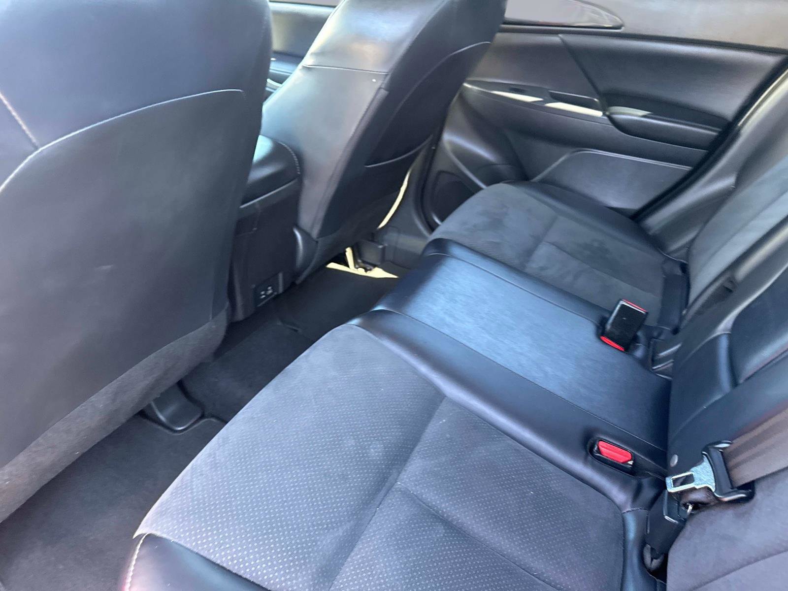 Used 2024 Mitsubishi Eclipse Cross SE image 16