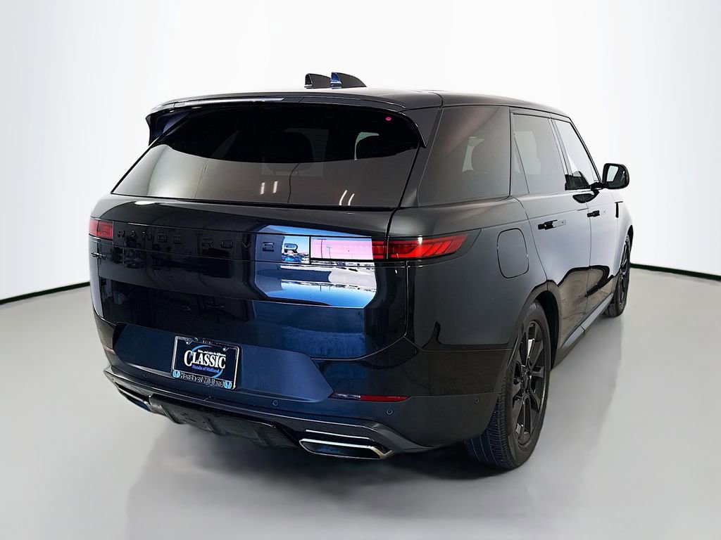 Used 2025 Land Rover Range Rover Sport SE image 7