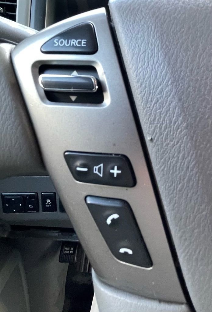 Used 2020 Nissan NV 2500 SV image 22