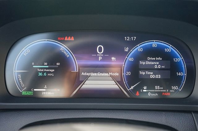 Used 2023 Toyota Crown Limited w/ Advanced Technology Package image 23