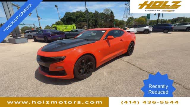 Used 2019 Chevrolet Camaro SS RWD image 4