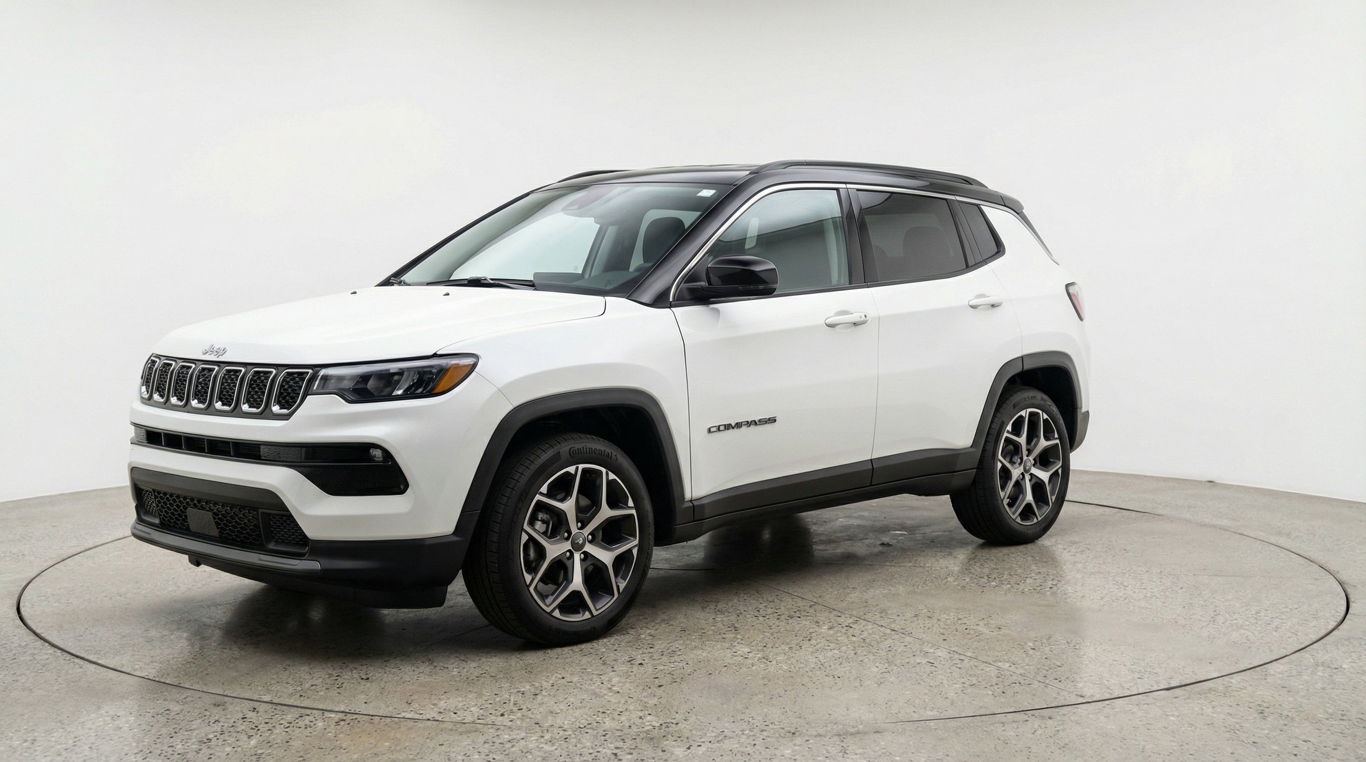 Used 2025 Jeep Compass Limited AWD/4WD image 3