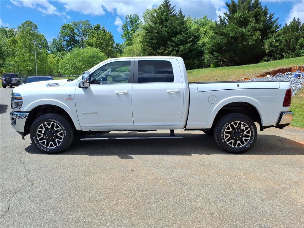 Used 2025 RAM 3500 Longhorn AWD/4WD image 5