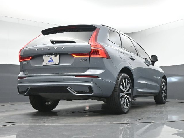 Used 2024 Volvo XC60 B5 Core w/ Protection Package Premier AWD/4WD image 39