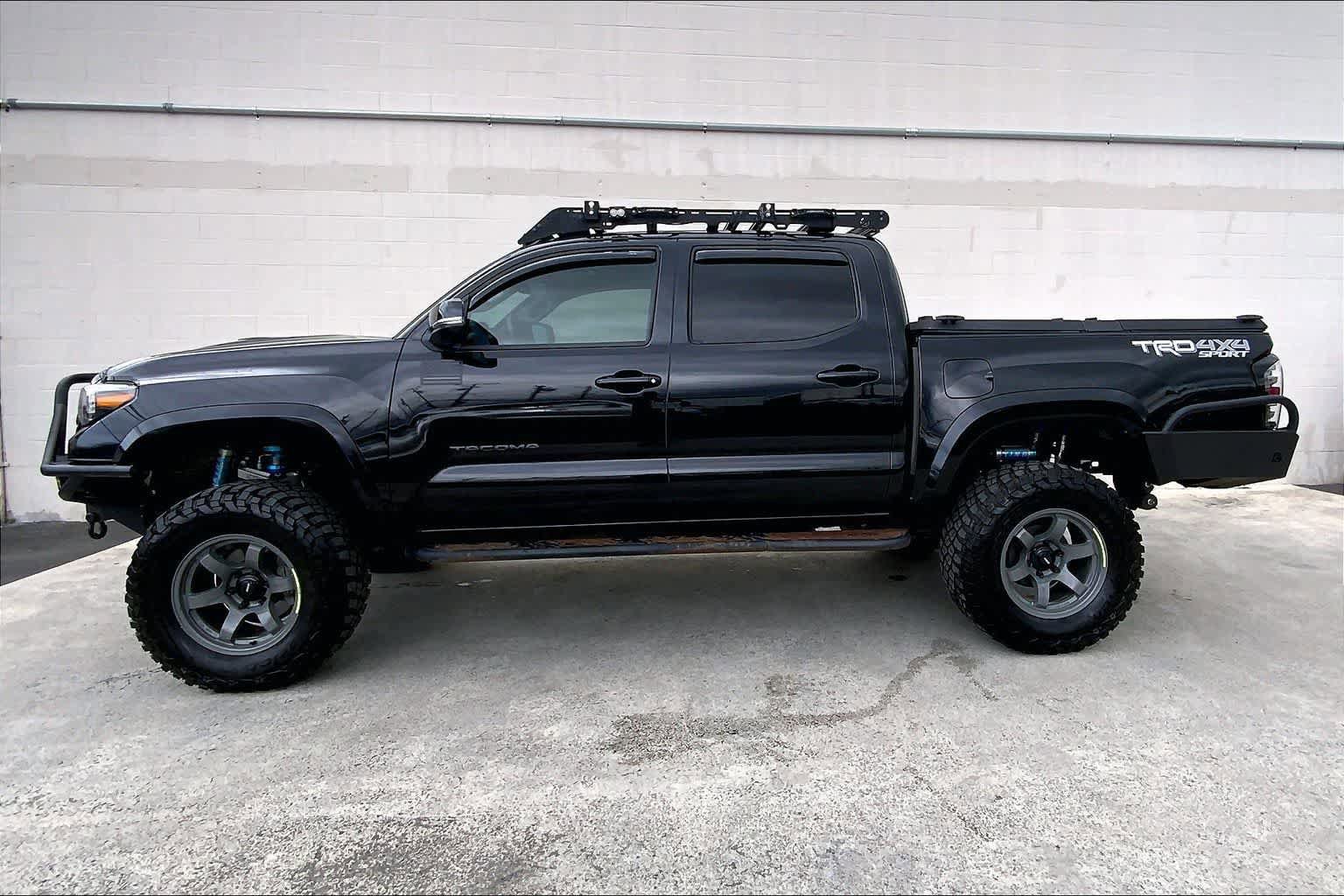Used 2022 Toyota Tacoma 4x4 Double Cab image 4