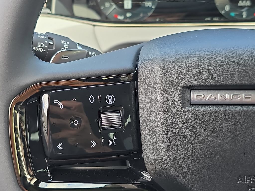 New 2026 Land Rover Range Rover Evoque Hoxton AWD/4WD image 17