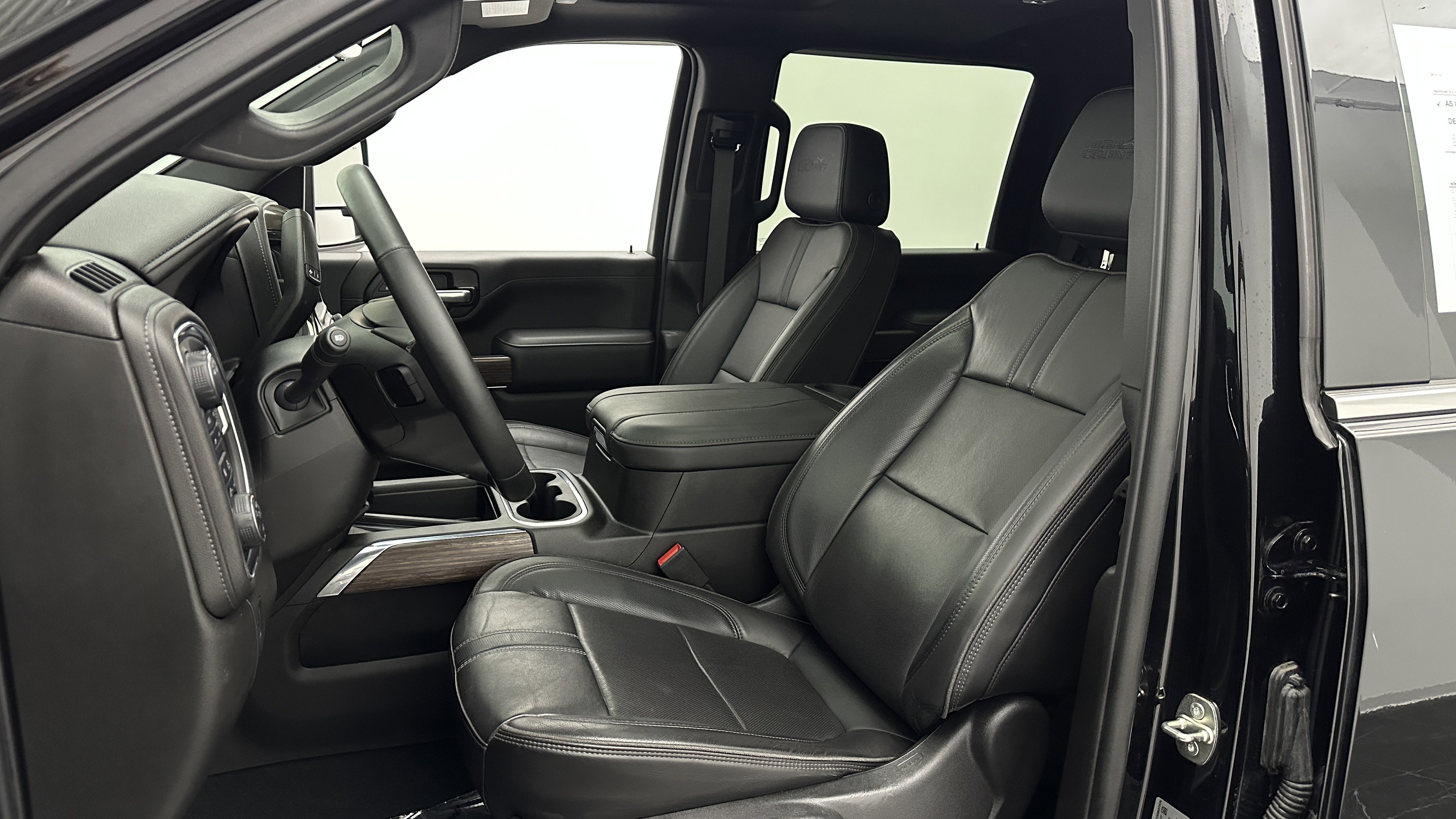 Used 2023 Chevrolet Silverado 2500 High Country w/ Z71 Off-Road Package image 26