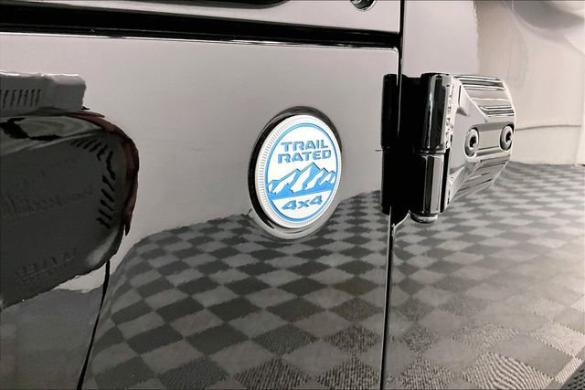 Used 2023 Jeep Wrangler Unlimited Sahara w/ Cold Weather Group image 34