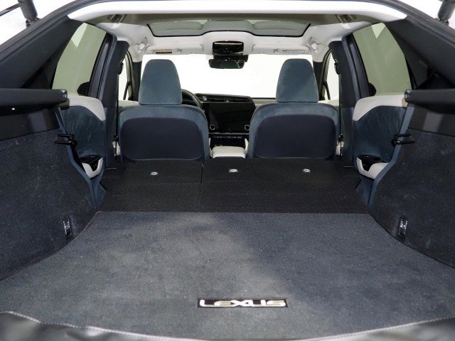 Used 2023 Lexus RZ 450e Luxury w/ Accessory Package (Z1) image 40