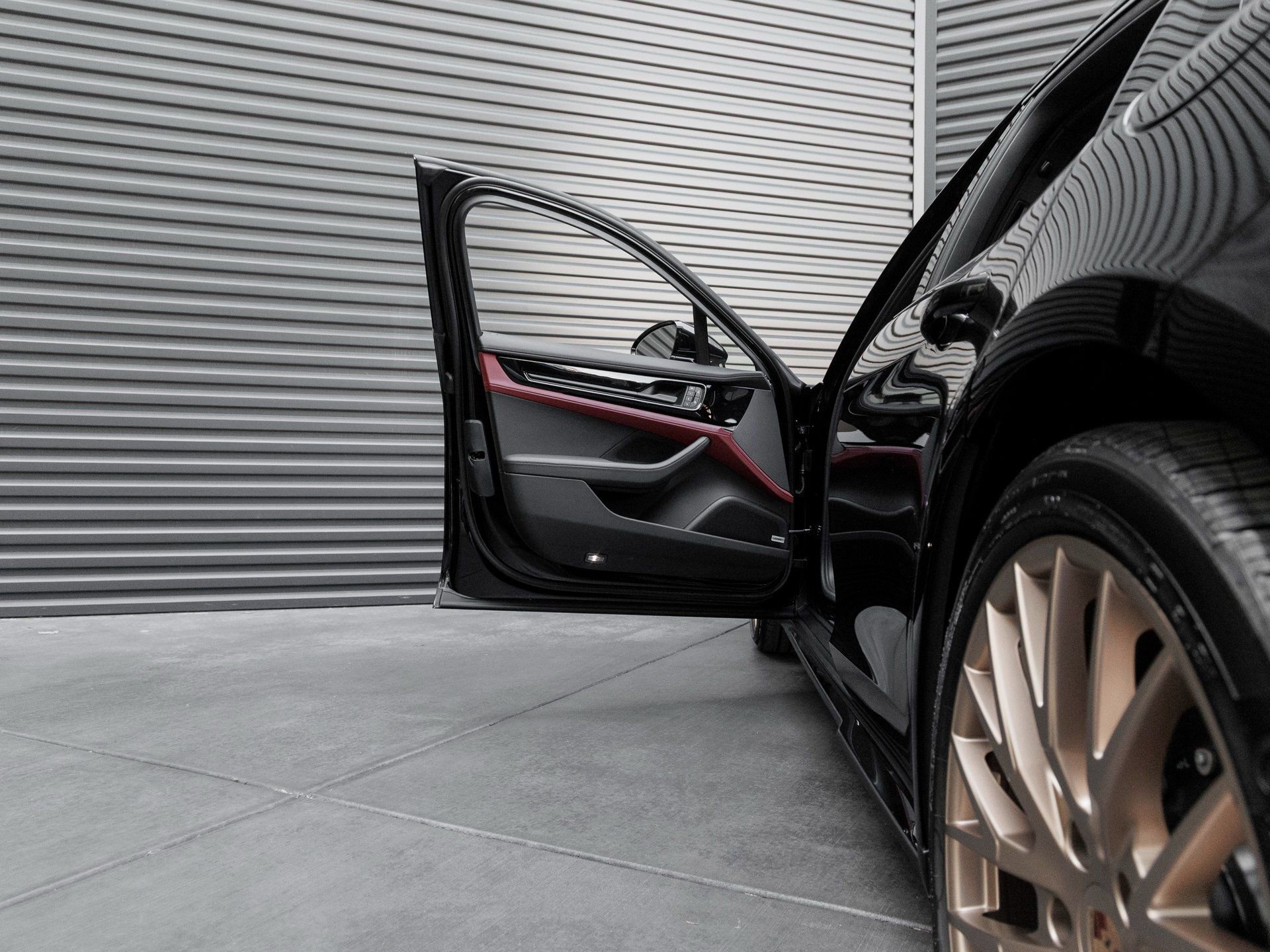 New 2026 Porsche Panamera 4S AWD/4WD image 14